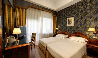 2 lits simples, chambre classique