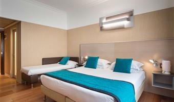 1 lit king size, non fumeur, chambre de luxe, canapé-lit une personne, wi-fi, pc safe, bouilloire