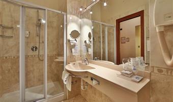 1 lit queen size, chambre classique, accès à internet gratuit