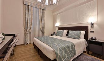 1 lit queen size, deluxe, internet gratuit