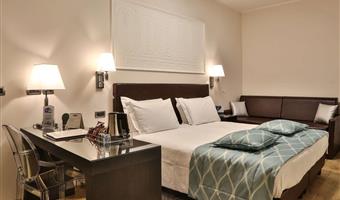 1 lit queen size et 1 lit simple, chambre triple classique, accès à internet gratuit