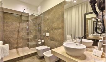 1 lit queen size, 2 lits simples, chambre classique, accès à internet gratuit