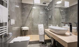 1 lit queen size, 2 lits simples, chambre classique, accès à internet gratuit