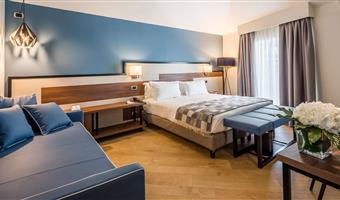 1 lit king size 1 lit simple, non fumeur, chambre familiale, un lit supplémentaire, wi-fi gratuit, coffre-fort, bouilloire