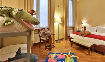 1 lit king size 1 lit simple, non fumeur, chambre familiale, un lit supplémentaire, wi-fi gratuit, coffre-fort, bouilloire