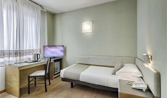 1 lit simple, chambre standard :