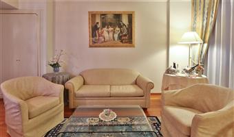 suite- 1 lit queen size, jacuzzi, chambre executive