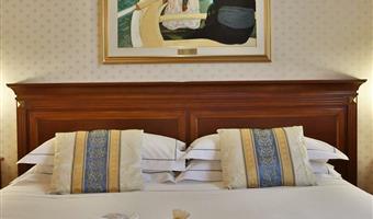 1 lit king size 1 lit simple, chambre superieure
