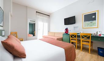 1 lit queen size, chambre standard :, wi-fi, télévision lcd avec satellite, bouilloire