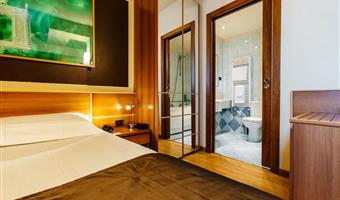 1 lit simple, chambre classique, wi-fi gratuit, chaînes de télévision gratuites