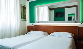 1 lit king size, chambre classique, lits jumeaux sur demande