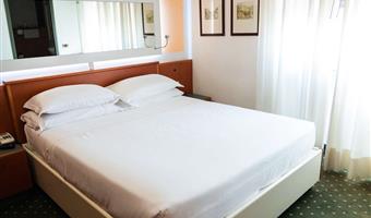 1 lit queen size, chambre confort