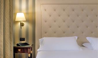 suite- 1 lit king size, non fumeur, chambre familiale, canapé-lit