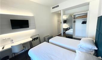 2 lits simples, chambre classique