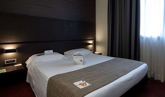 suite- 1 lit king size, salon, chambre(s)