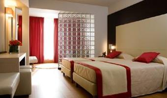 suite junior, 1 lit double king-size, 35 m², chambre non-fumeurs, insonorisation, wi-fi, minibar (alcool exclu), service en chambre, départ tardif à 14 inclus