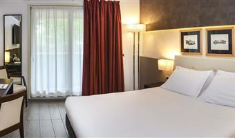 1 lit king size, chambre non fumeur, chambre confort, balcon, télévision led 81 cm