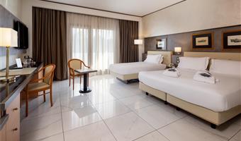 1 lit queen size et 1 lit simple, non fumeur, troisième lit supplémentaire pour un enfant de moins de 12 ans, chambre confort plus