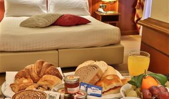 1 lit queen size, chambre standard, wi-fi haut débit, coffre-fort, bouilloire