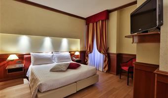1 lit queen size, chambre standard, wi-fi haut débit, coffre-fort, bouilloire