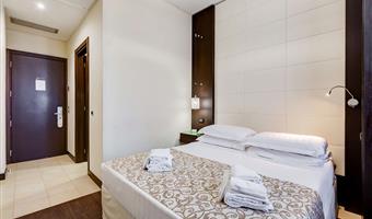 1 lit queen size, chambre standard :