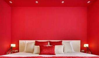 1 lit king size, chambre confort, parquet