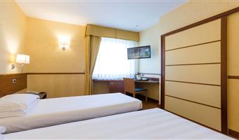2 lits simples, chambre classique