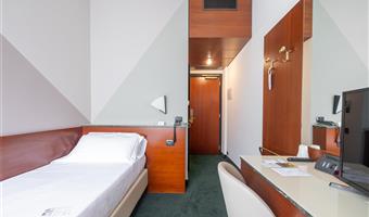 1 lit simple, non fumeur, chambre classique, petite chambre, chambre individuelle