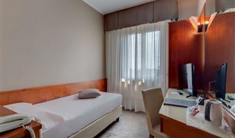 1 lit simple, non fumeur, chambre classique, petite chambre, chambre individuelle