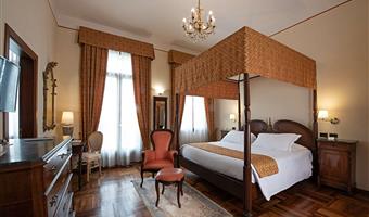 1 lit queen size, non fumeur, chambre deluxe