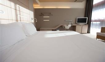 1 lit double king-size, chambre supérieure, plus grande, 30 m² chambre, chambre non-fumeurs, insonorisation, wi-fi