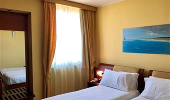 2 lits simples, non fumeur, chambre superieure, vue sur la mer