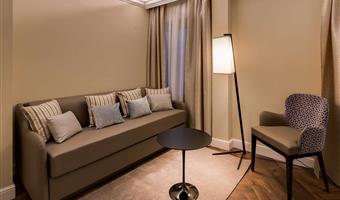 1 lit queen size, junior suite, canapé-lit une personne