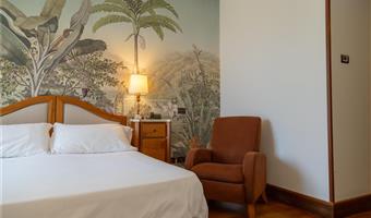 1 lit queen size et 1 lit simple, chambre standard :