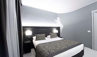 1 lit queen size et 1 lit simple, non fumeur, chambre familiale