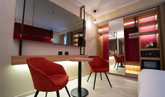 1 lit queen size, non fumeur, chambre deluxe, balcon