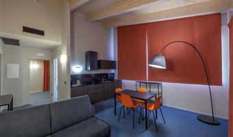 1 lit queen size, non fumeur, chambre familiale, deux canapés-lits pour 1, balcon