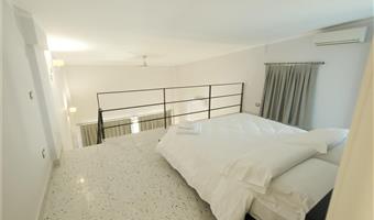 1 lit king size 3 lits simples, non fumeur, chambre familiale