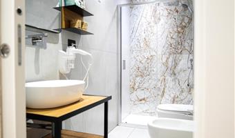 1 lit queen size, non fumeur, chambre confort, balcon