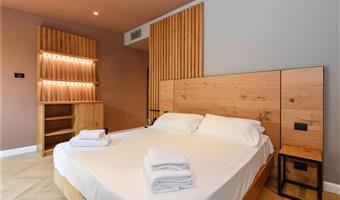 1 lit queen size, non fumeur, chambre supérieure, patio, vue sur le jardin