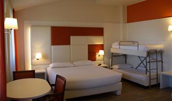 1 letto queen size e 1 letto a castello, camere non fumatori, camera per famiglie