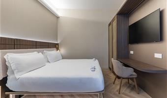 suite - 1 letto king, 2 letti singoli, camera per famiglie, due camere da letto