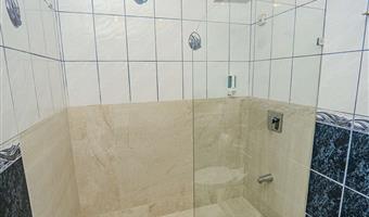 due  letti queen size., camere non fumatori, camera premium, colazione continentale