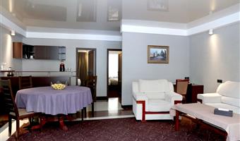 appartamento - 1 letto king size, 2 letti singoli, camere non fumatori, camera per famiglie, due camere da letto, terrazza, collegamento wi-fi, bollitore per tè e caffè, colazione completa