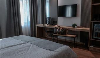 1 letto matrimoniale, camere non fumatori, camera comfort, asciugacapelli, collegamento wi-fi, minibar, colazione completa