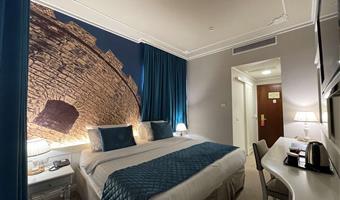 2 letti singoli, camere non fumatori, camera comfort, balcone, vista parziale sul mare, mini frigorifero, aria condizionata, colazione completa