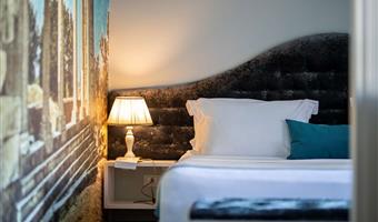 suite -1 letto king size, camere non fumatori, camera executive, due divani letto per 1 persona, vista sul giardino, mini frigorifero, aria condizionata, colazione completa