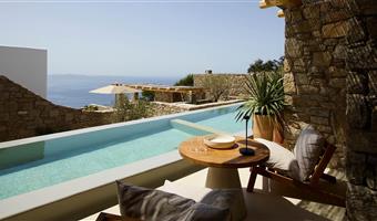 deluxe con mini piscina privata, vista mare,  1 letto matrimoniale king size, camere non fumatori, terrazza, colazione completa