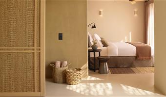 prestige suite con accesso alla piscina semiprivata, vista mare, 1 letto king size, camera non fumatori, terrazza, soggiorno, colazione completa