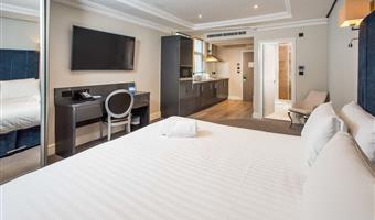 1 letto matrimoniale king size, camere non fumatori, cucina completa